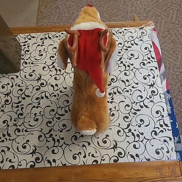 Red Nose Reindeer - Picture 6 of 8